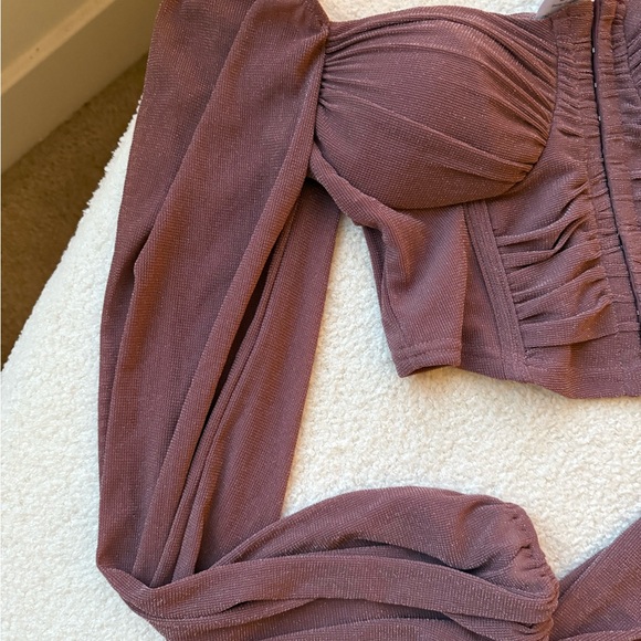 Elegant Mauve Off-Shoulder Top - Picture 6 of 6